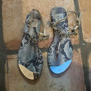 Dolce Vita Flat Sandals size 7